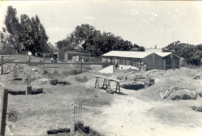 Construcción de la Escuela 2